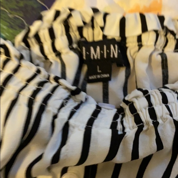 Top - Picture 2 of 2